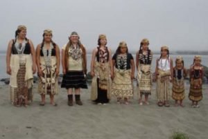 Penduduk asli Amerika, juga disebut orang Indian Amerika, Amerindian, Amerind, Indian, aborigin Amerika, atau Bangsa Pertama, anggota dari salah satu masyarakat